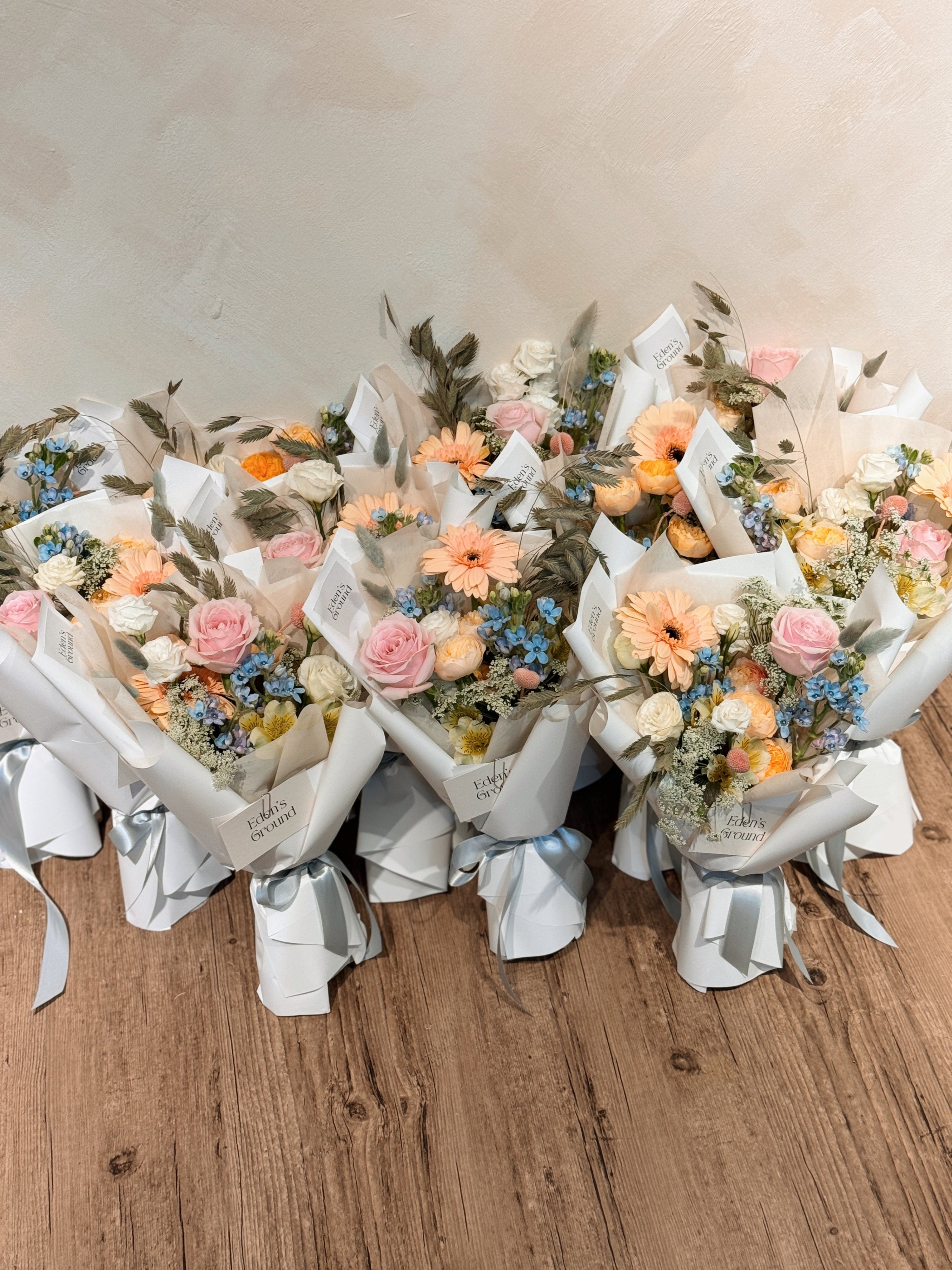 b2b floral gifting for clients appreciation thank you wedding gifts press events, pop-ups, bridal showers, birthday parties, corporate dinner and dance, and more! set up a floral bar to wow and impress guest with unique flowers and gifts