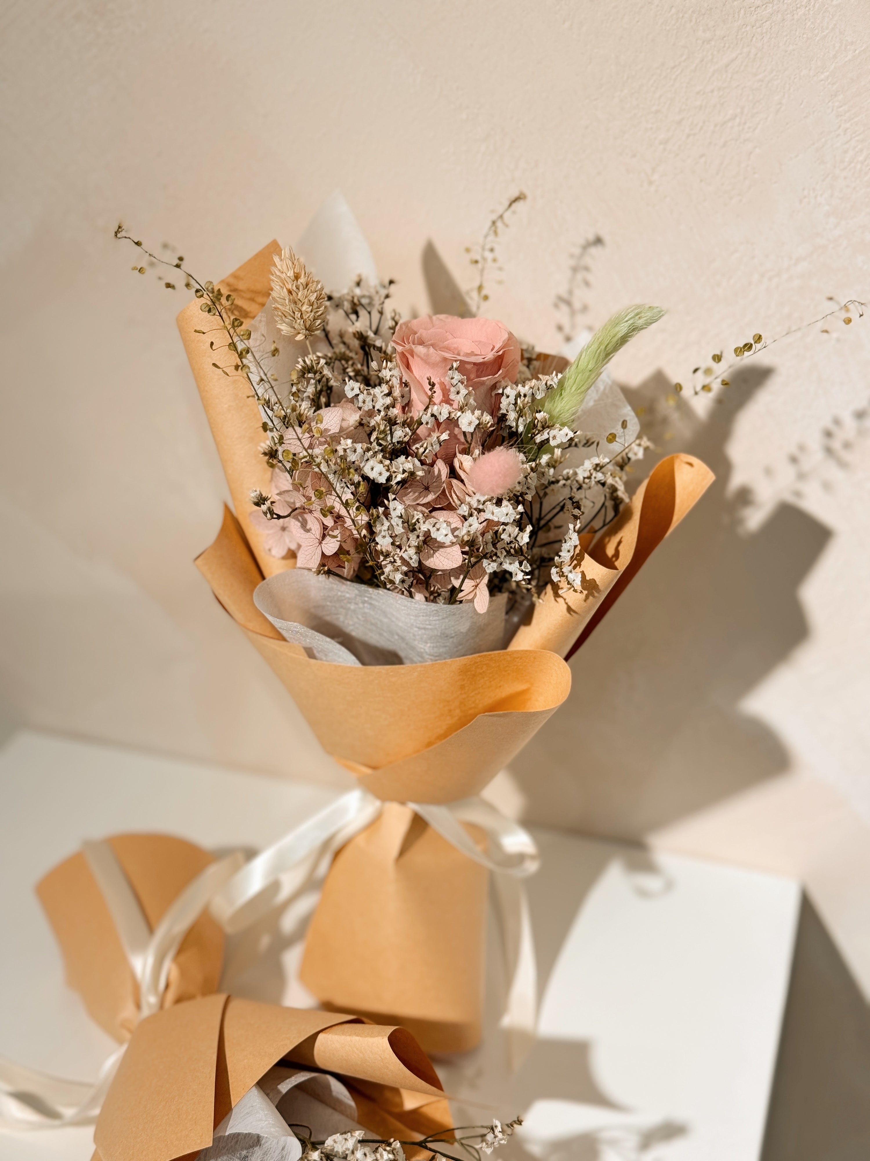 From the heart — Bundle of 5 Preserved Flower Bouquets (Rose/ Carnation) *more colours available