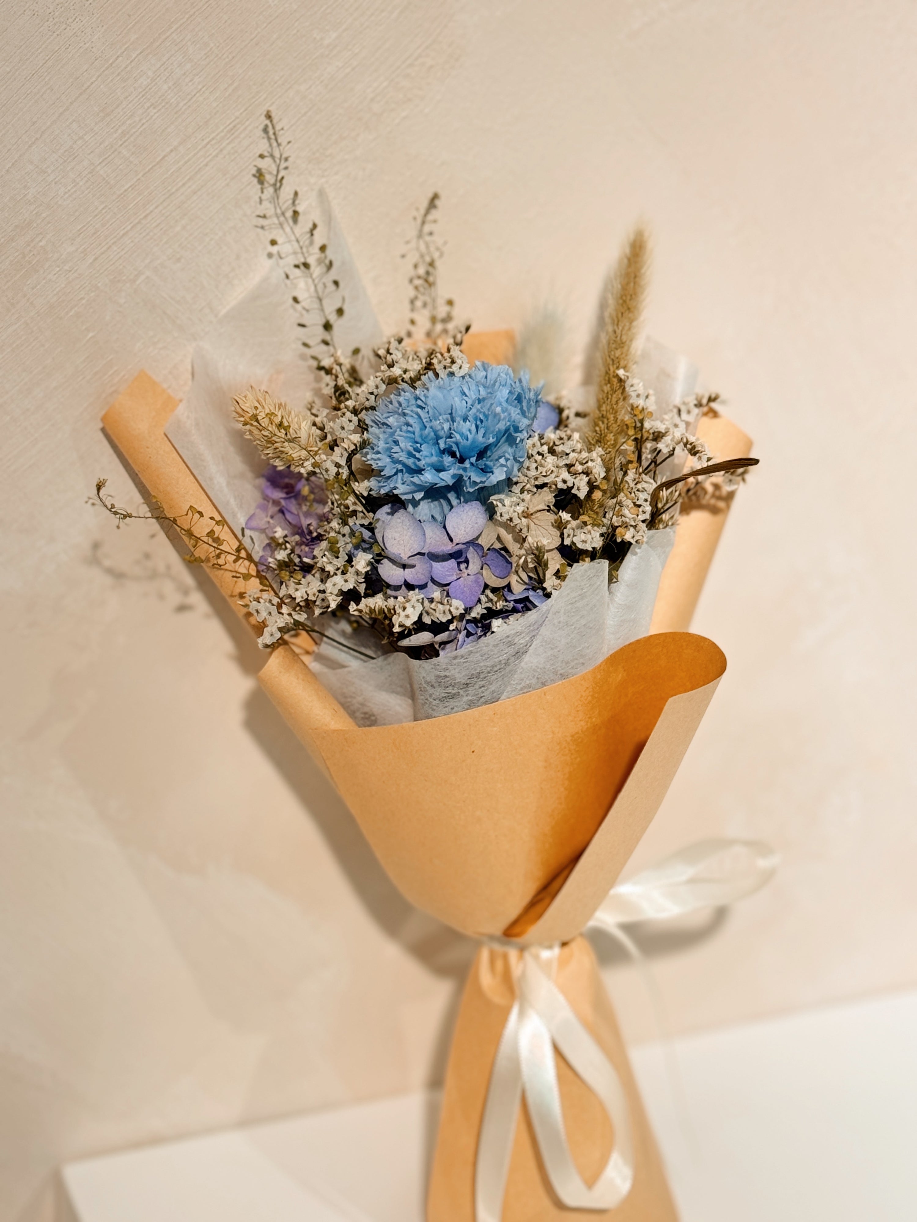 From the heart — Bundle of 5 Preserved Flower Bouquets (Rose/ Carnation) *more colours available