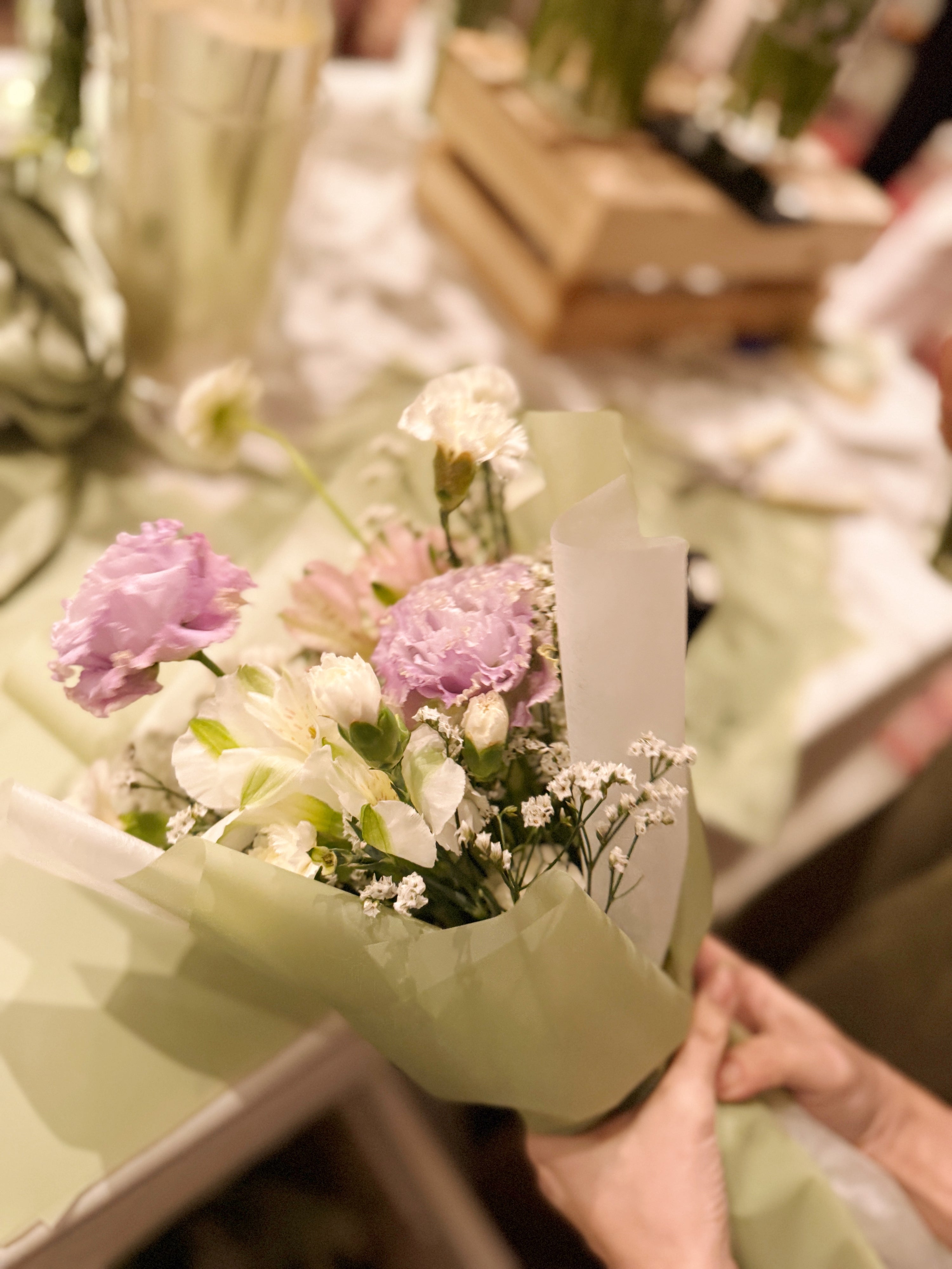 Set up a floral bar to wow and impress guest with unique flowers and gifts product launch party. Perfect for wedding gifts, press events, pop-ups, bridal showers, birthday parties, corporate dinner and dance, and more!