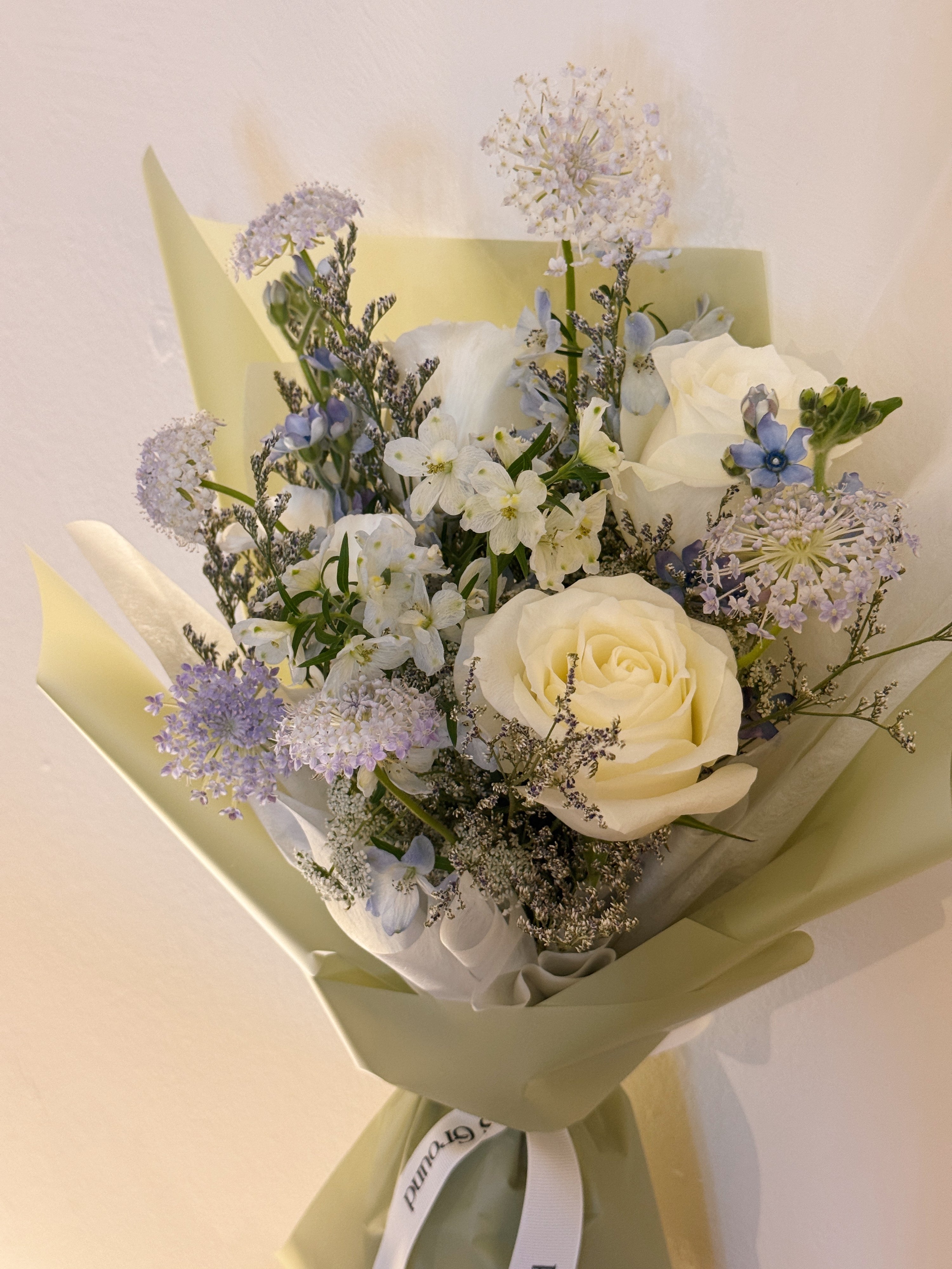Fresh flower bouquet of the week, curated with seasonal blooms freshly sourced by Eden’s Ground in Singapore. A fuss free ready to pick up option available with free delivery for orders above $100.