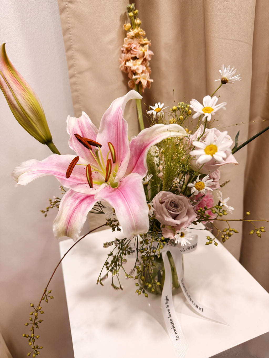 Enjoy the beauty of seasonal blooms delivered to your doorstep with Eden’s Ground fresh flower subscription. Either DIY or ready to enjoy, these thoughtfully curated arrangements, designed to brighten your space and bring a touch of nature into your everyday.