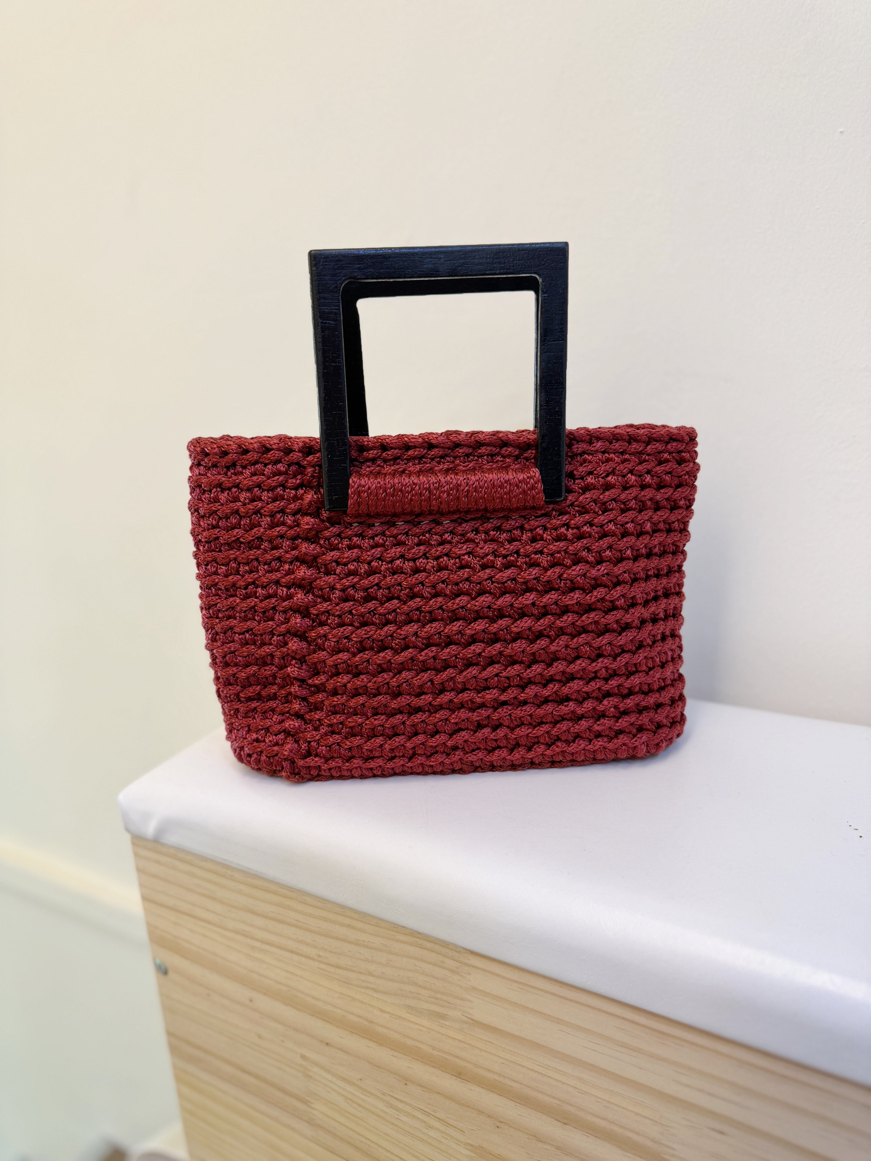 Crochet Classic Small Tote in Ruby Red