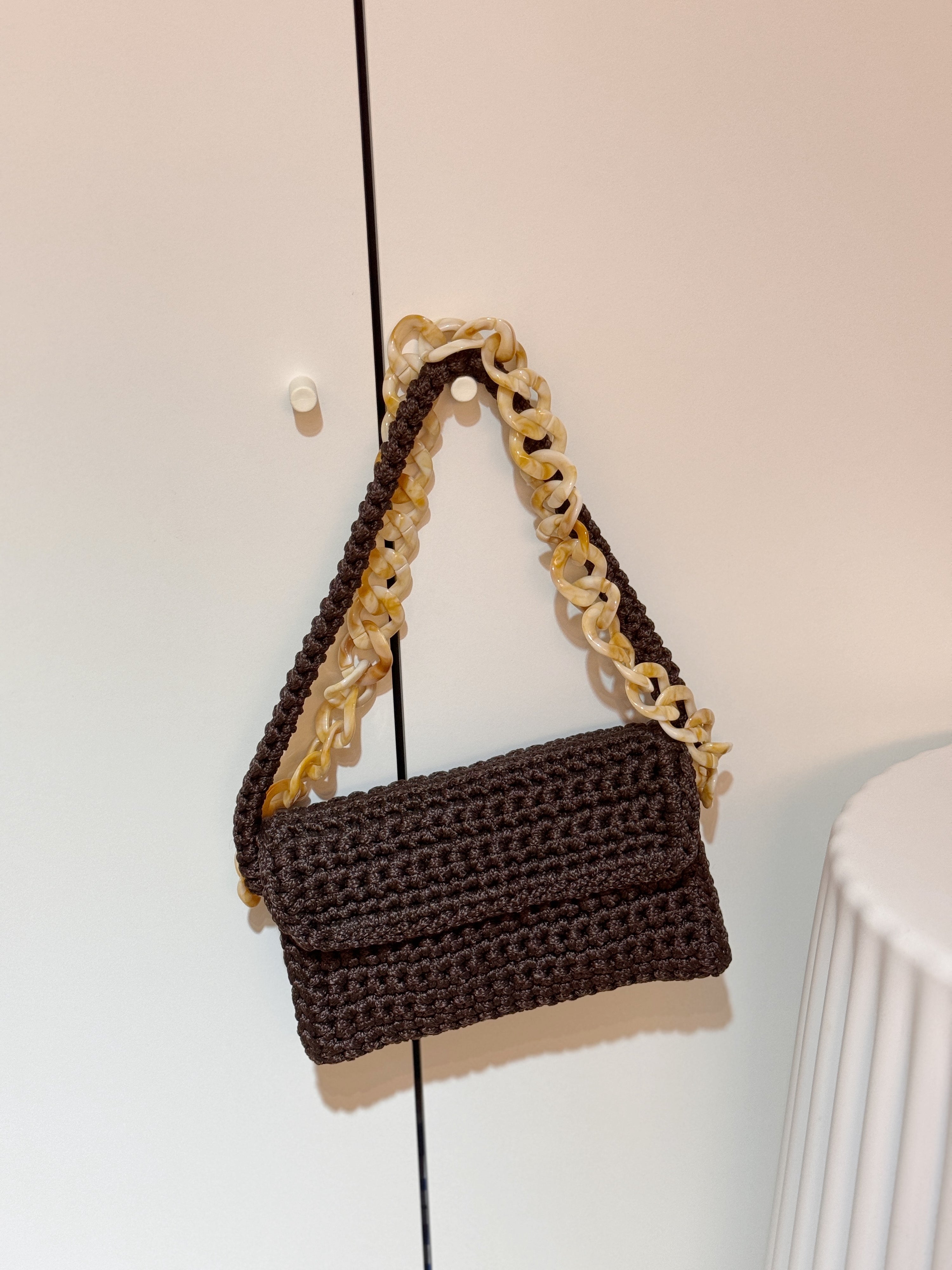 Crochet Baguette Bag in Chocolate