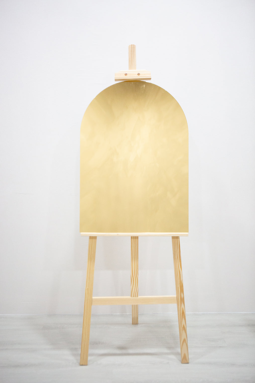 Customised elegant wedding and event gold mirror decor, as welcome sign with your names or seat assignment sign for your guests, rental by Eden's Ground.