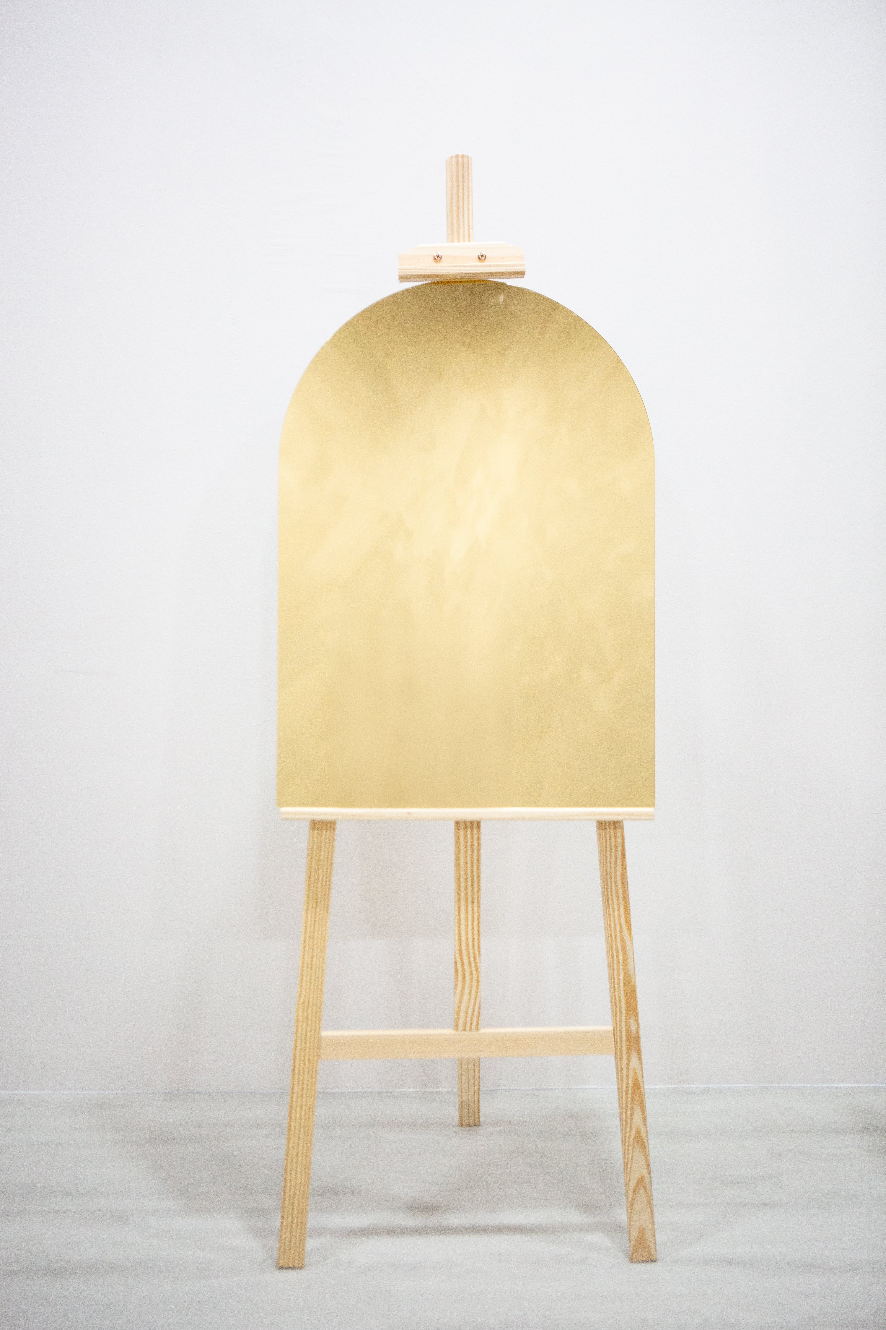 Customised elegant wedding and event gold mirror decor, as welcome sign with your names or seat assignment sign for your guests, rental by Eden's Ground.