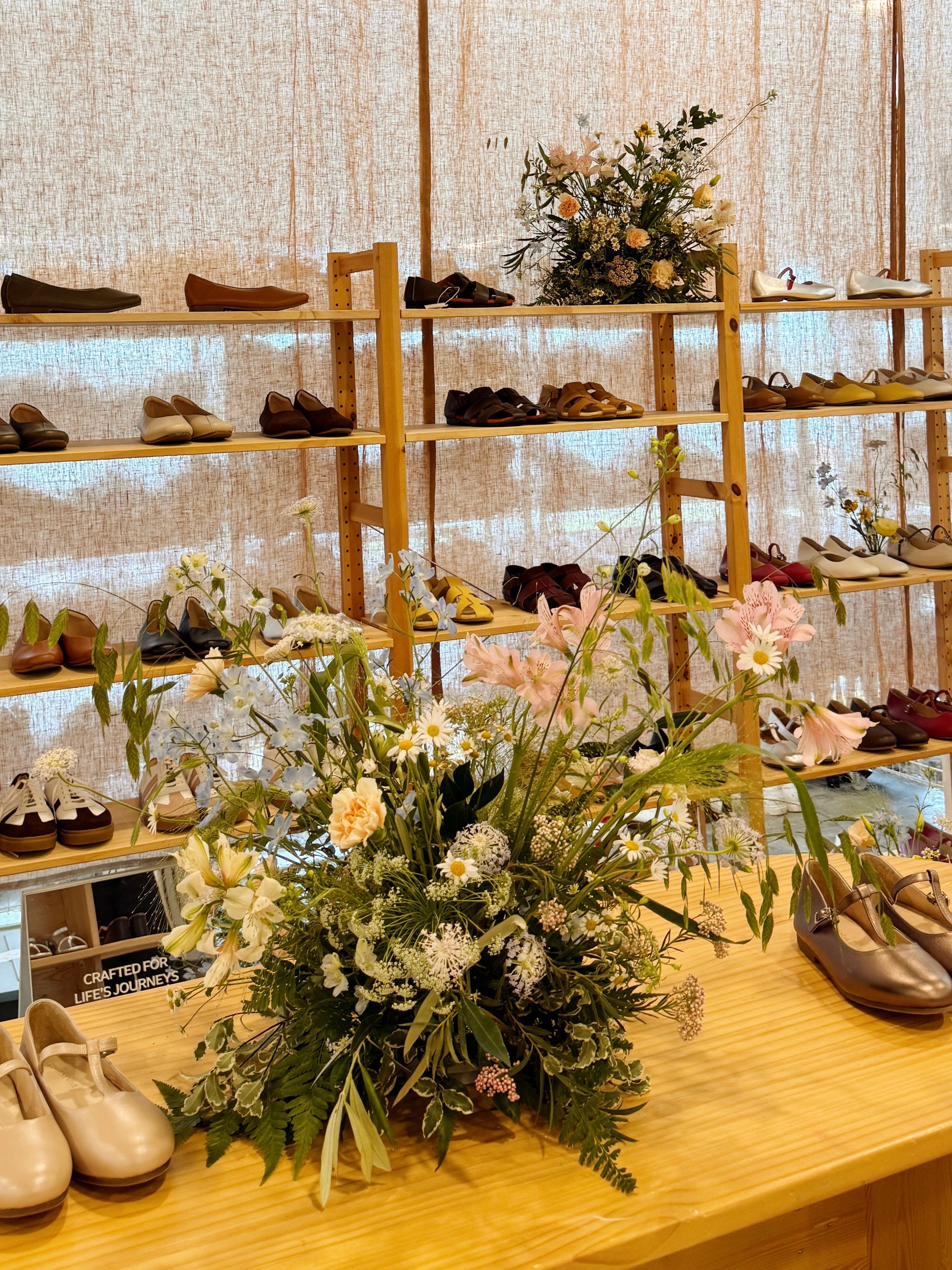 Luxurious and elegant B2B venue styling with bespoke floral setups for launch events, retail pop-ups, and corporate gatherings. Flower décor tailored for brand activations and high-end retail experiences by Eden's Ground, floral design studio in Singapore.