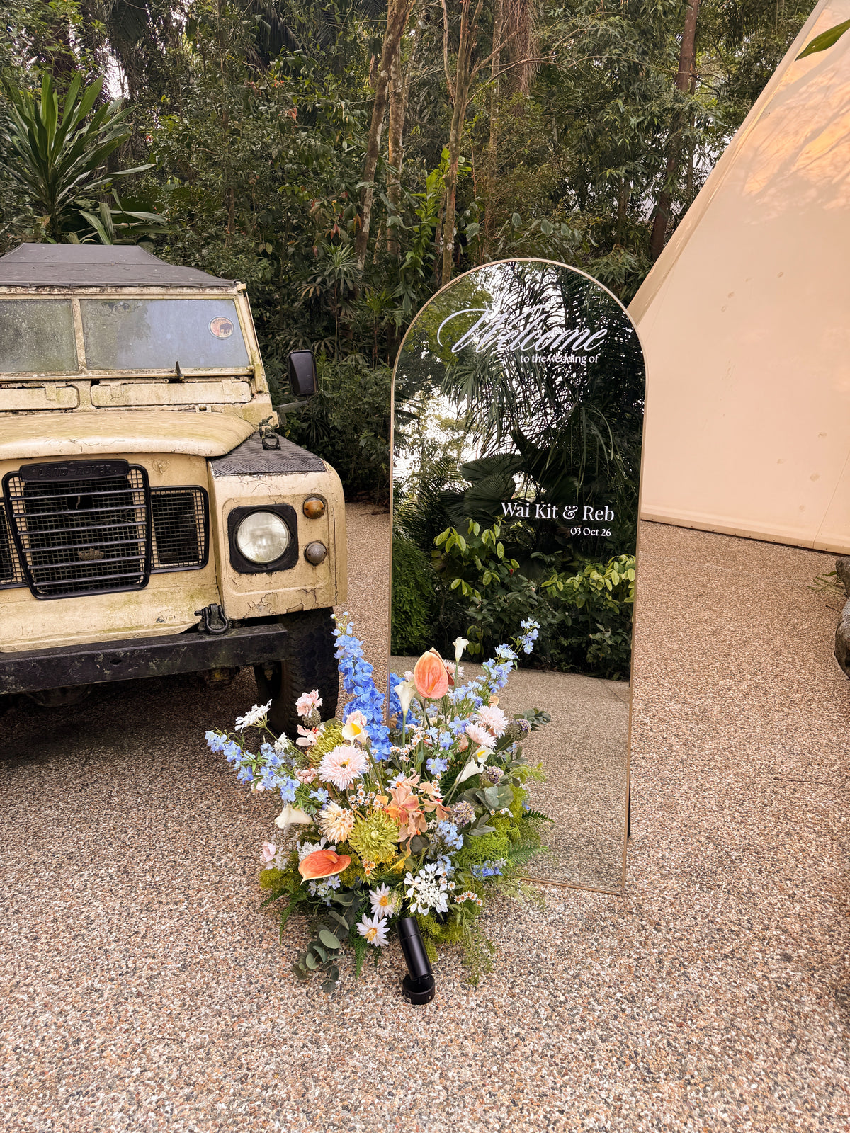 Customised elegant wedding mirror decor, as welcome sign with your names or seat assignment sign for your guests, rental by Eden's Ground.