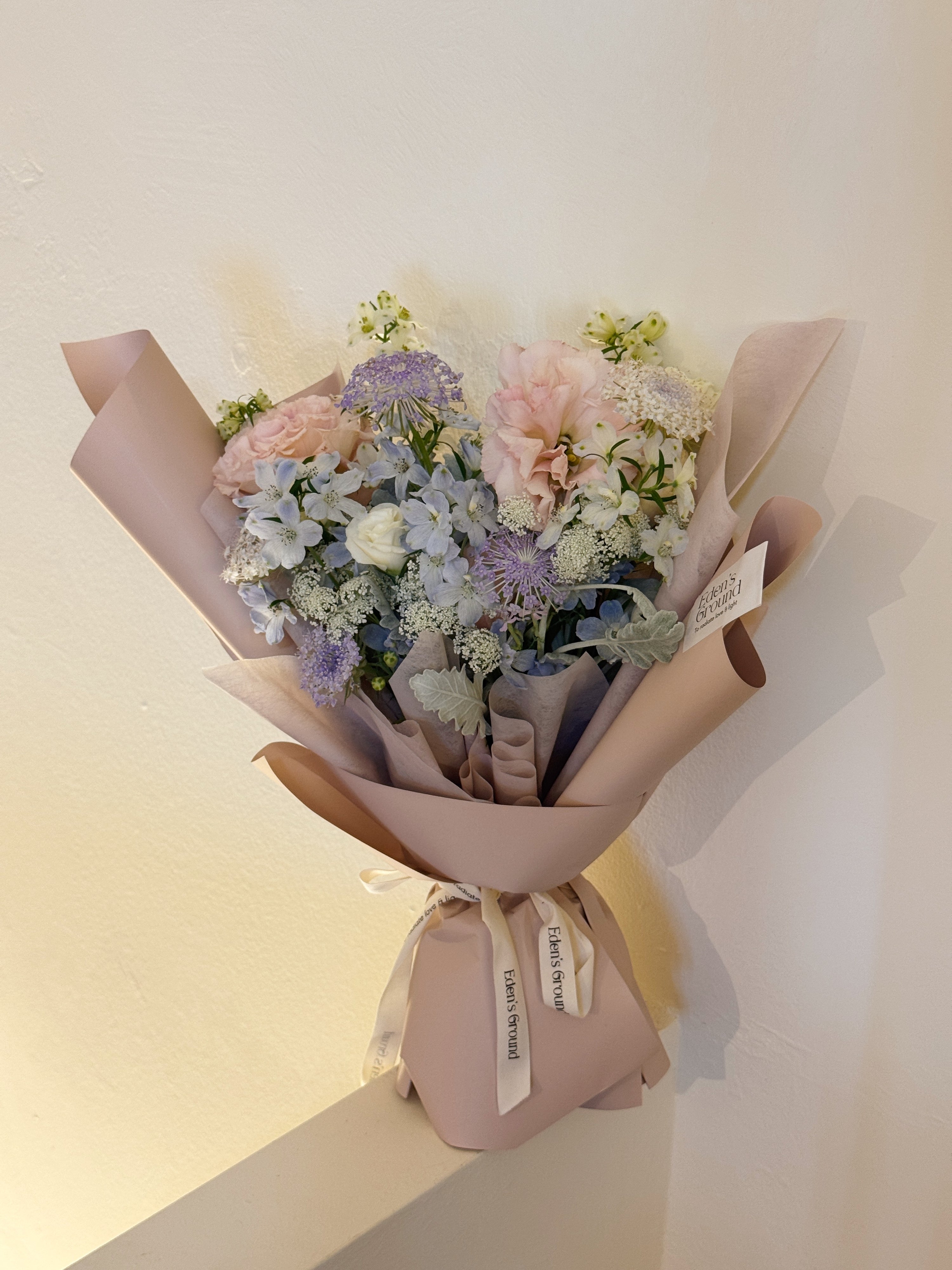 Fresh flower bouquet of the week, curated with seasonal blooms freshly sourced by Eden’s Ground in Singapore. A fuss free ready to pick up option available with free delivery for orders above $100.