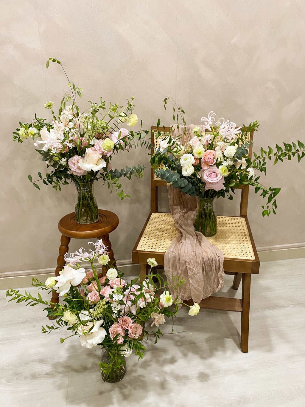 Floral arranging workshop for team bonding team, staff appreciation, or rewarding clients. A relaxing activity for the weekend, things to do for couples, build on your hobby for florist enthusiast in Singapore by Eden's Ground, a floral design studio.