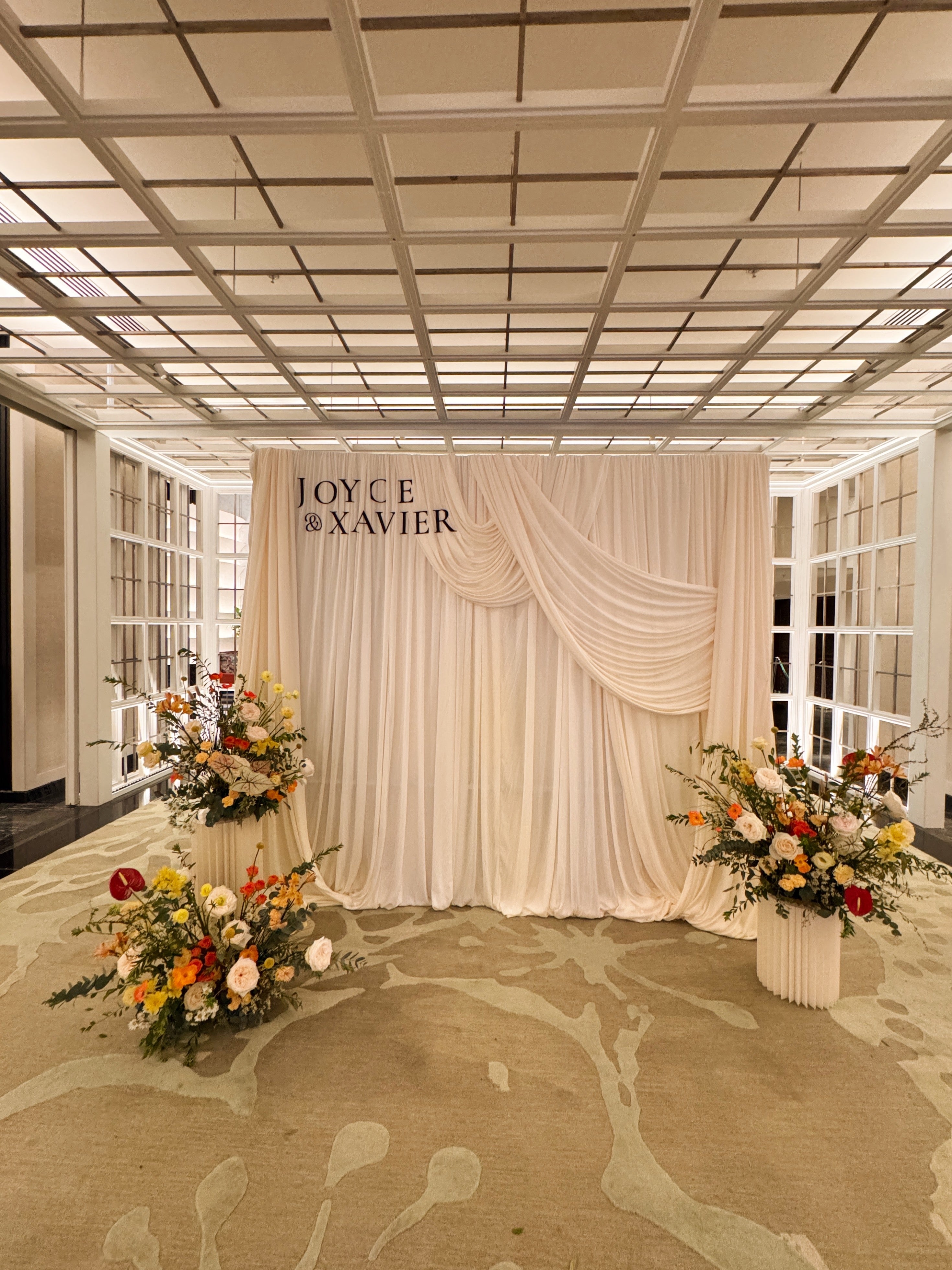 Wedding Photowall Backdrop to complement your wedding theme and elevate your venue. Create memories with a curated elegant photo area by Eden’s Ground, a floral design boutique.