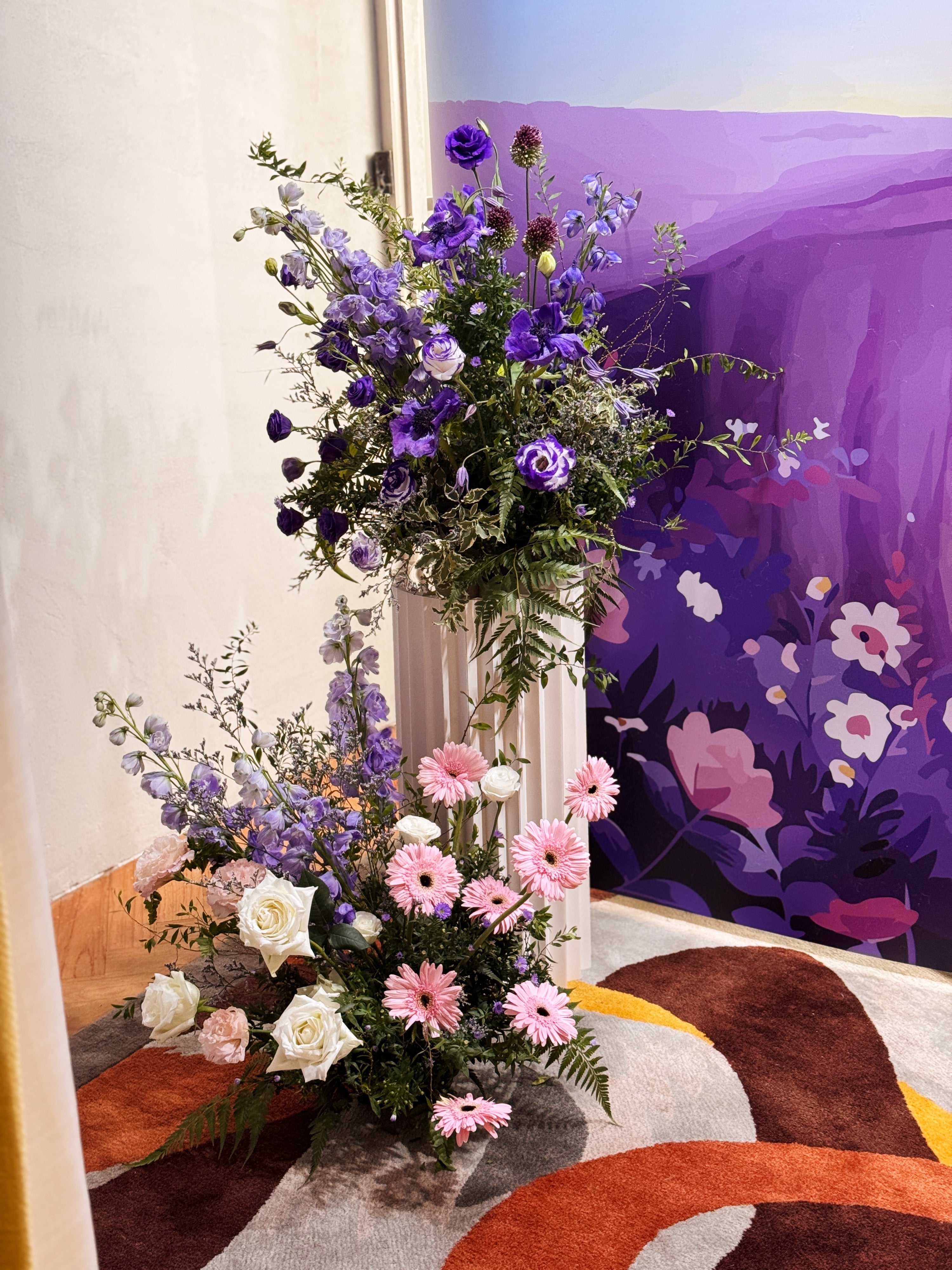 Singapore luxury and elegant B2B venue styling with bespoke floral setups for launch events, pop-ups, and corporate gatherings. Exquisite, sustainable flower décor tailored for brand activations and high-end retail experiences.