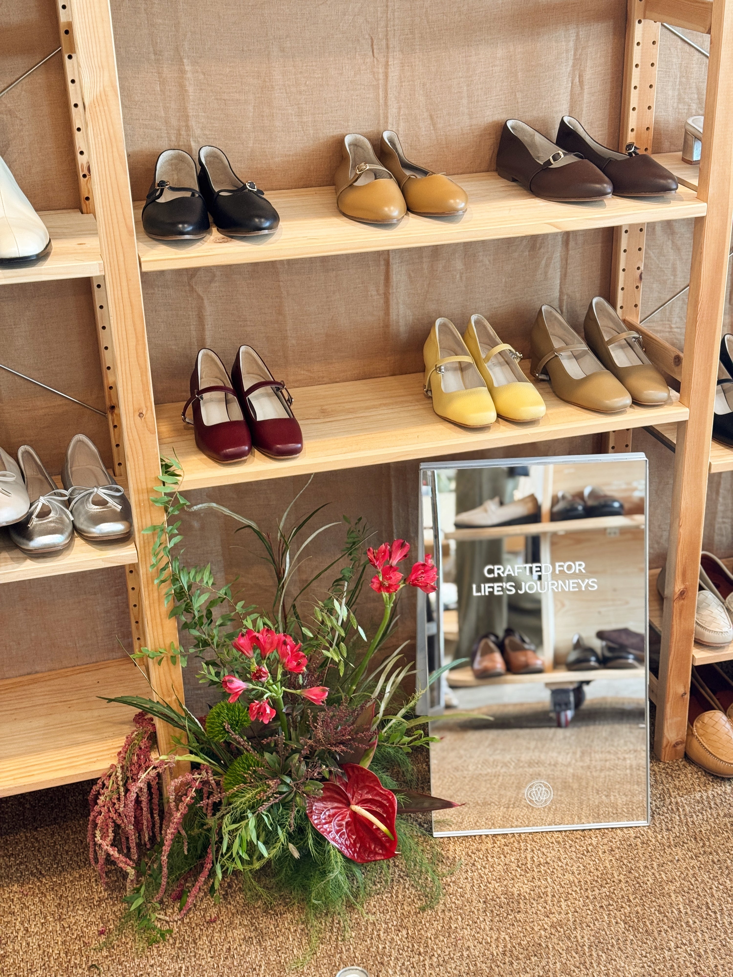 Singapore luxury and elegant B2B venue styling with bespoke floral setups for launch events, pop-ups, and corporate gatherings. Exquisite, sustainable flower décor tailored for brand activations and high-end retail experiences.