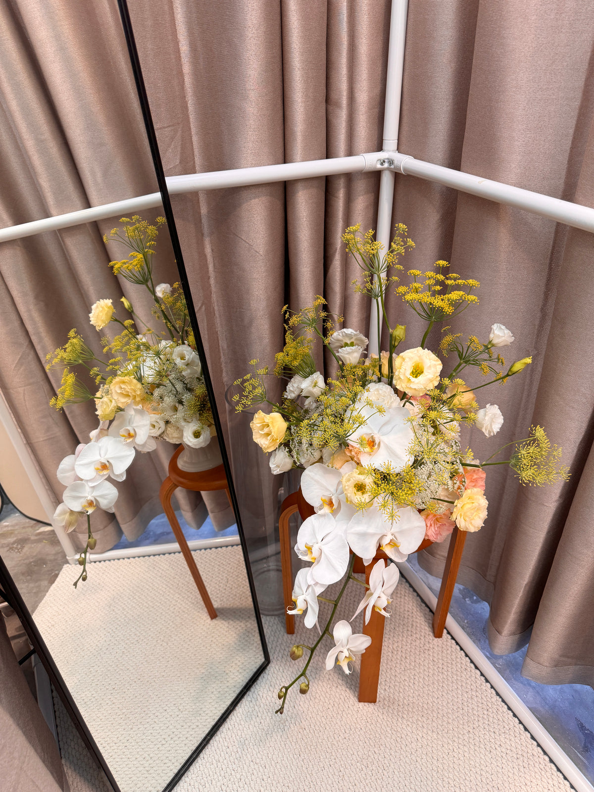 Luxurious and elegant B2B venue styling with bespoke floral setups for launch events, retail pop-ups, and corporate gatherings. Flower décor tailored for brand activations and high-end retail experiences by Eden's Ground, floral design studio in Singapore.