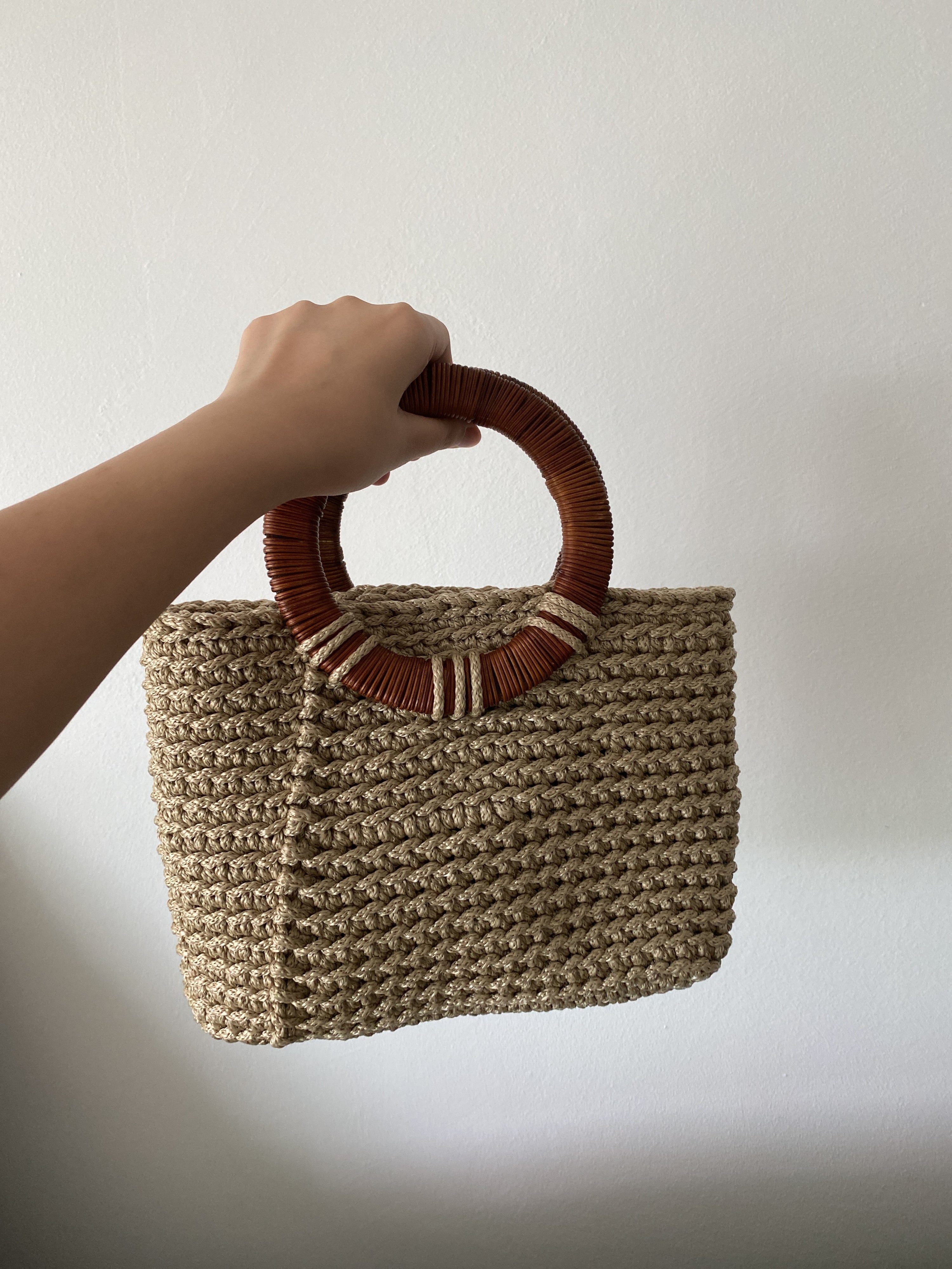 Crochet Classic Small Tote in Sand